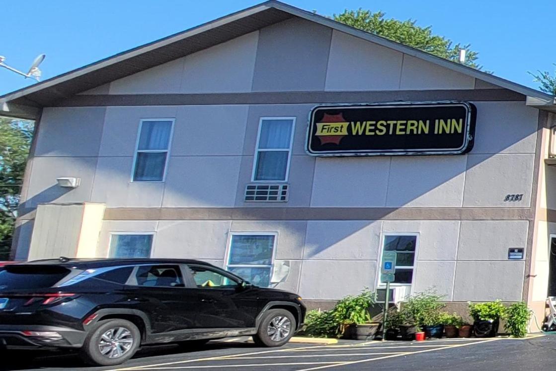First Western Inn Caseyville Luaran gambar