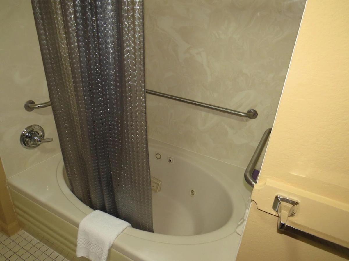 First Western Inn Caseyville Luaran gambar